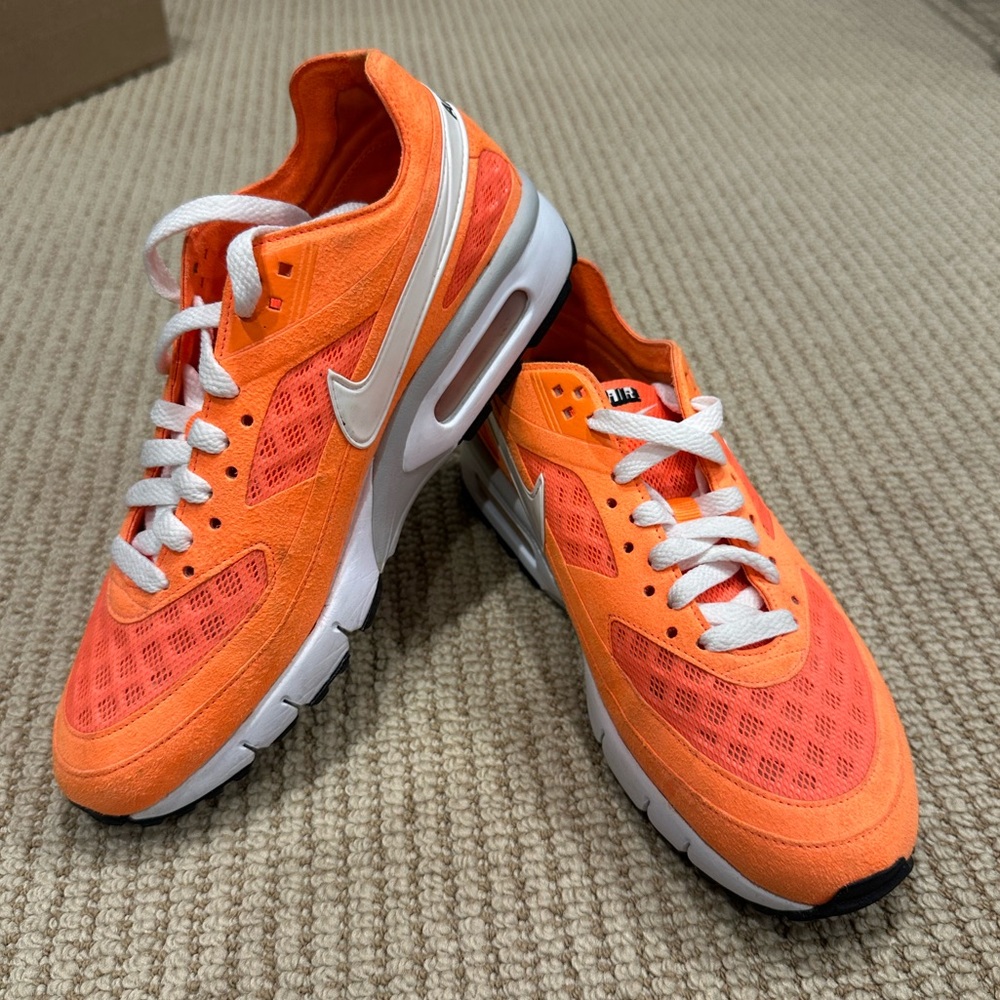 NIKE AIR MAX BW GEN II Orange - Womens Size 8